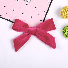 Load image into Gallery viewer, Velvet Bows
