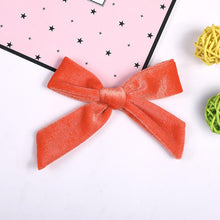 Load image into Gallery viewer, Velvet Bows