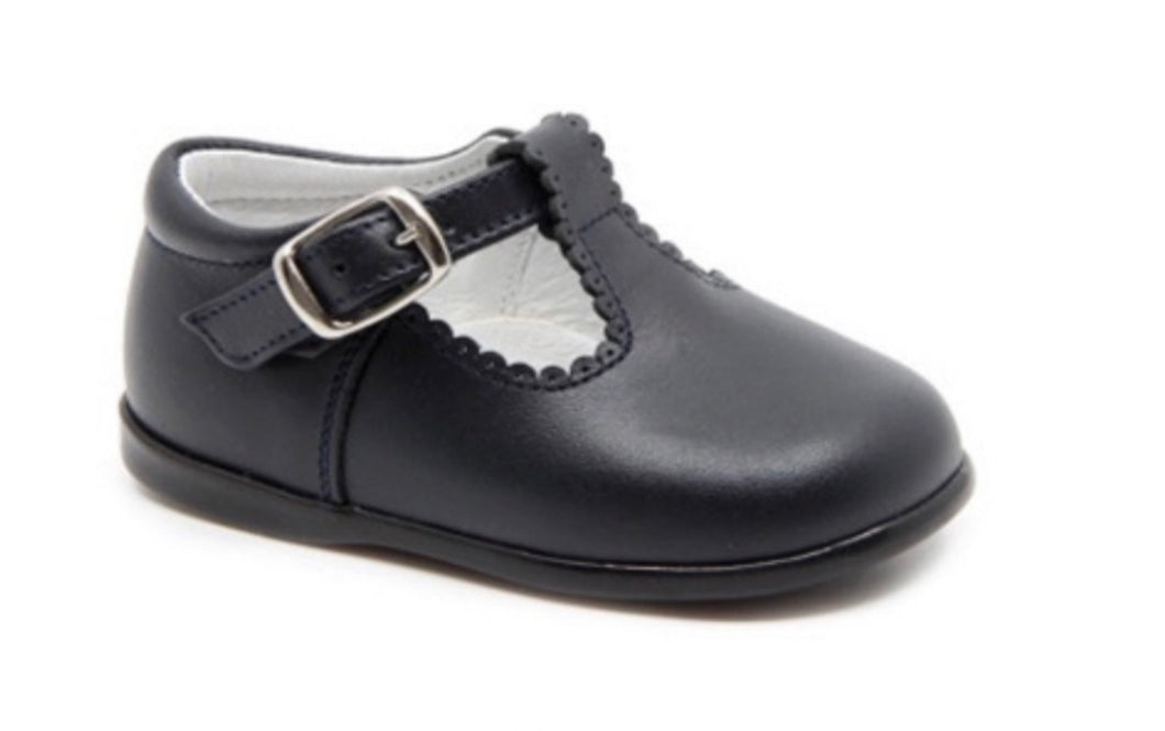 Leather Scalloped Shoes